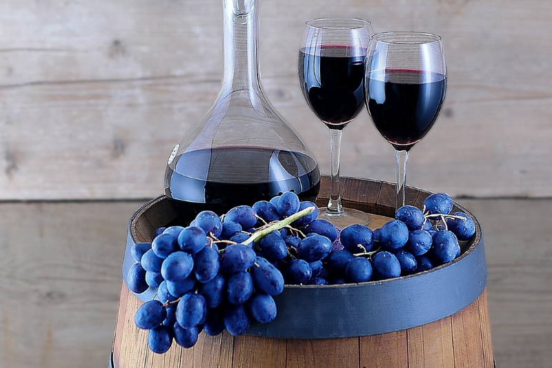 Evo zašto je korisno jesti crno grožđe i (umjereno!) piti crno vino