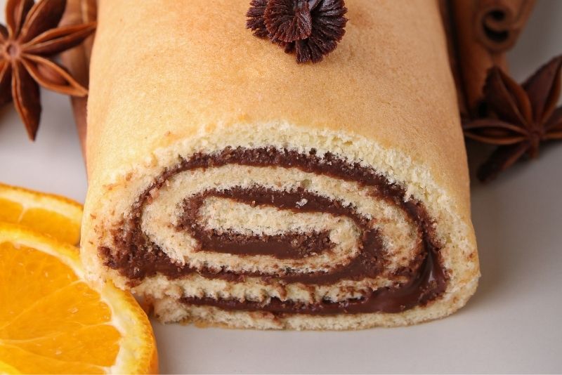 ROLAT S NUTELLOM: Jednostavan recept za pripremu zaista odličnog kolača