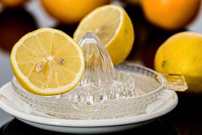 NEMOJTE IH IGNORIRATI: Pet znakova da vašem tijelu nedostaje vitamin C