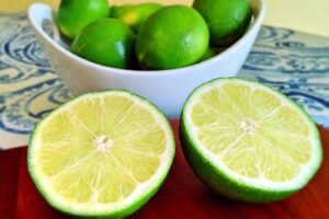 LIMETA: 5 razloga zbog kojih biste trebali češće konzumirati ovo voće