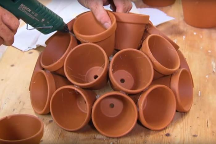 NEKOLIKO FANTASTIČNIH IDEJA: Napravite prekrasne aranžmane od malih saksija [VIDEO]