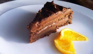 ČOKOLADNA TORTA SA NARANČOM: Fina slastica za prave sladokusce