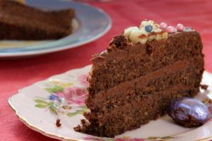 BOŽENKINA ČUPAVICA: Čokoladna torta s orasima