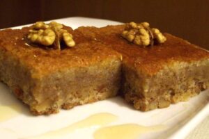 BAKLAVA KOLAČ: Kad poželite nešto slatko, sočno, brzo i ukusno