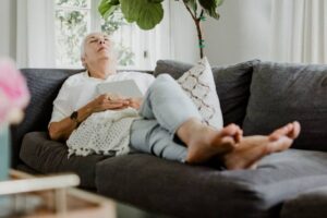 POPODNE DRŽITE OČI OTVORENE: Mnogi ljudi vole spavati poslije ručka, a to opasna navika. Evo zašto...