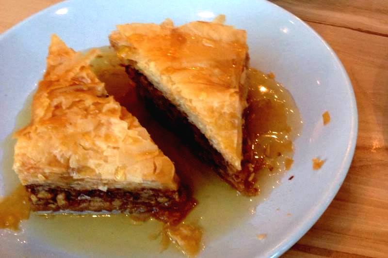 BAKLAVA: Tradicionalni kolač za posebne prilike