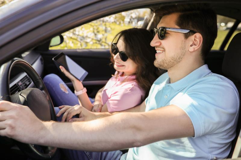 Kako pripremiti sebe i svoj automobil za duže putovanje po velikim vrućinama?